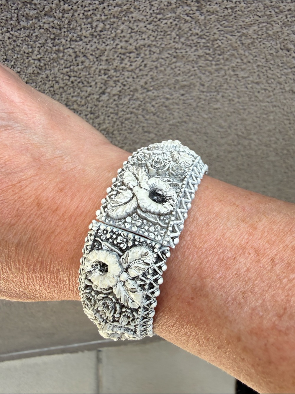 Vintage White Resin Hinged Floral Cuff Bracelet Floral Art Carved Relief